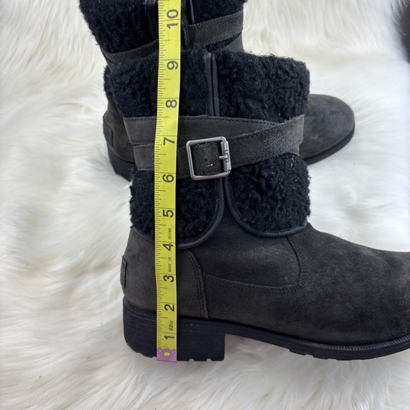 UGG Blayre Black Leather Suede Winter Boots size 12 Woman’s - Picture 13 of 13